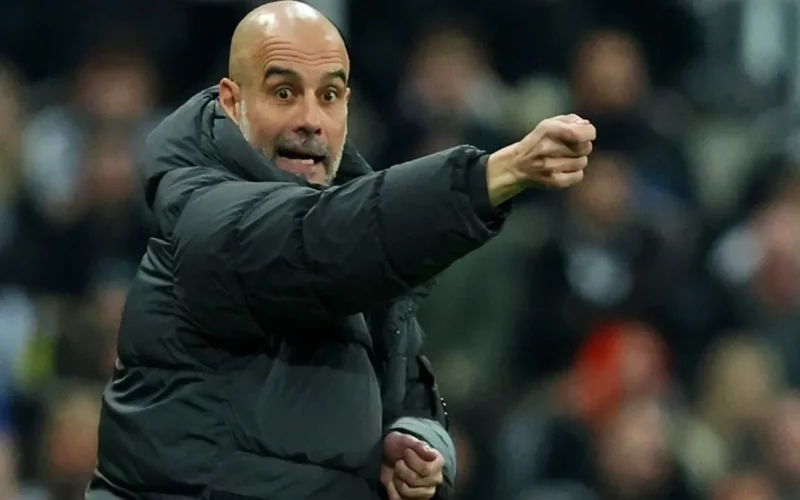 إدارة مانشستر سيتي تضع قائمة ببدائل غوارديولا وسط استمرار غموض موقفه التدريبي